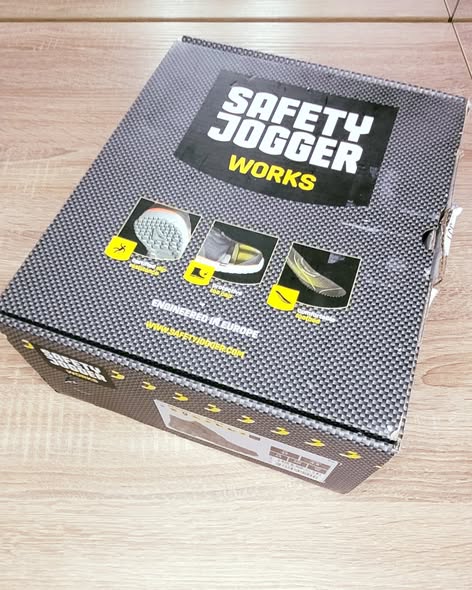 536978149_122098260578992459_416992178995467386_n SAFETY JOGGER – Durable Safety Boot