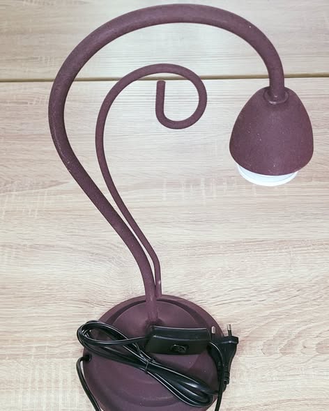 RL Trio Lighting Reality Country – Table Lamp (Beige, 40W)