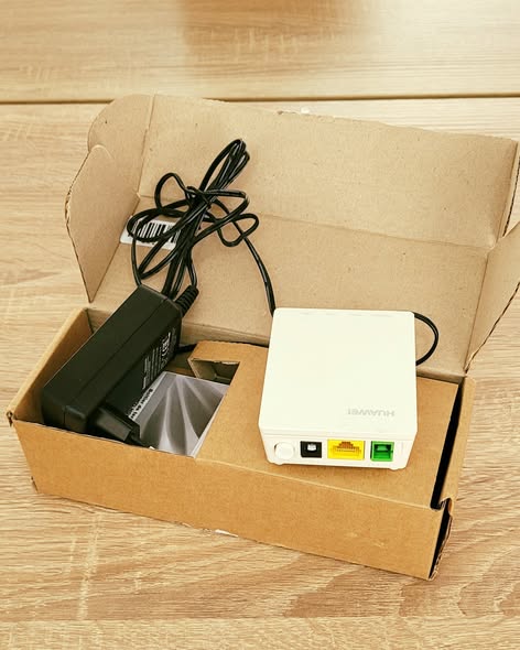 Huawei OptiXstar EG8010Hv6-10 – Optical Network Terminal